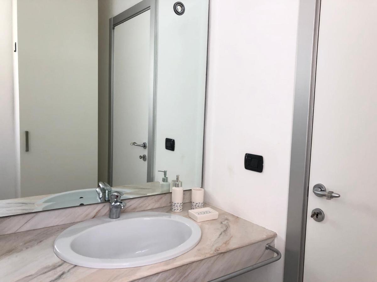 Camelia Apartment برينديسي المظهر الخارجي الصورة