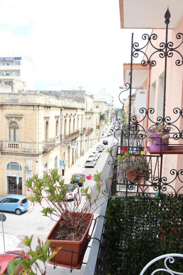Camelia Apartment برينديسي المظهر الخارجي الصورة